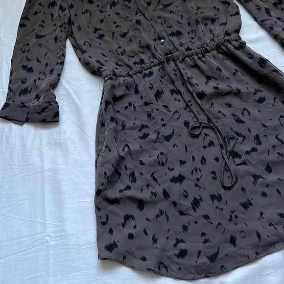 ⭐️babaton Bennett Silk Drawstring Dress⭐️ - Picture 4 of 10